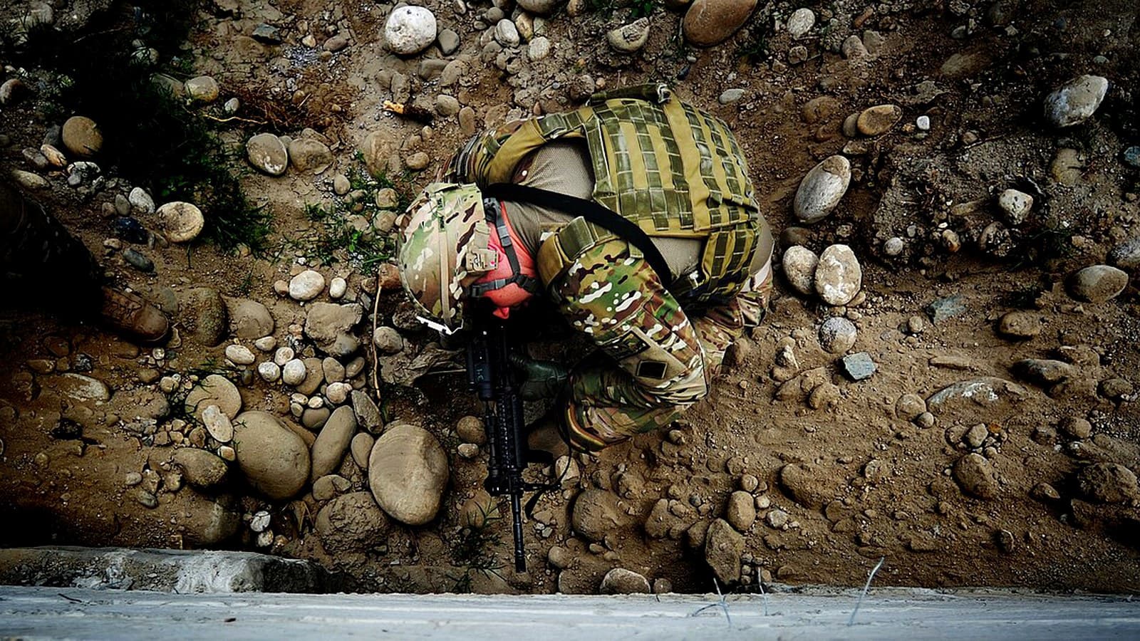 辣条、魔芋和面筋零食有什么区别？ 正文后段配图：Latiao vs Konjac and Gluten Snacks: What Changes? supporting image showing different latiao shapes and comparison cues