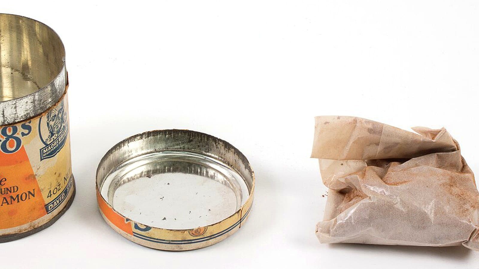 辣条是什么？给第一次接触它的人一份入门解释 正文中段配图：What Is Latiao? A Beginner’s Guide to Chinese Spicy Snacks mid-article image showing packaging and label details for checking before buying